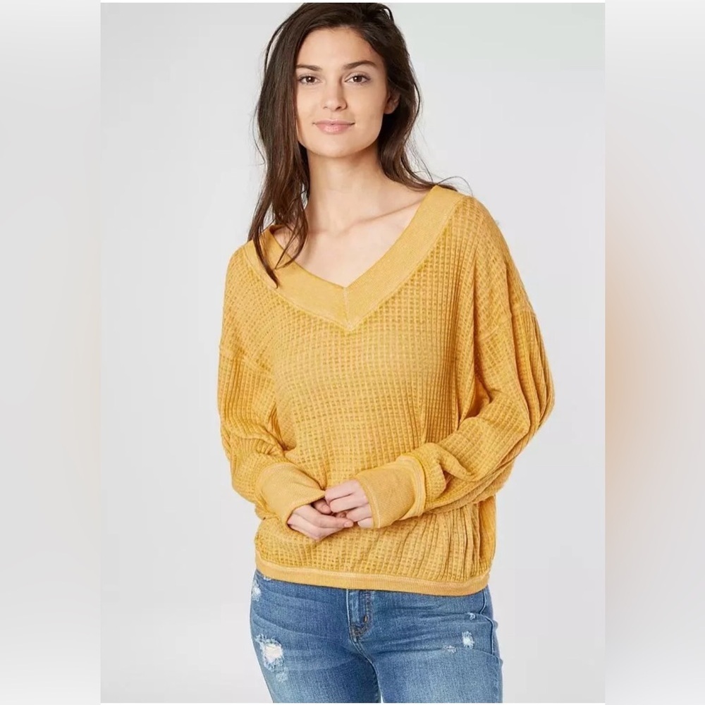 We the Free ! Women's Yellow V-Neck Sweater